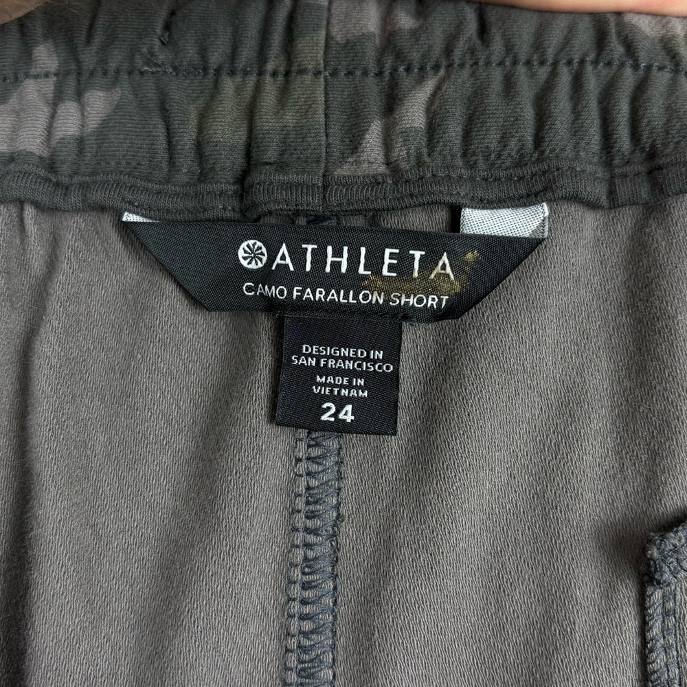 NWT Women's Athleta Camo Farallon Semi-Fitted Organic Cotton Shorts 0301 - Picture 6 of 8